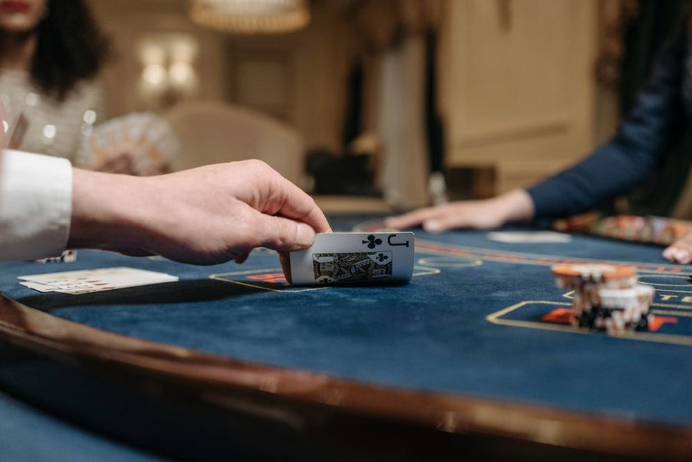 game Debet Baccarat